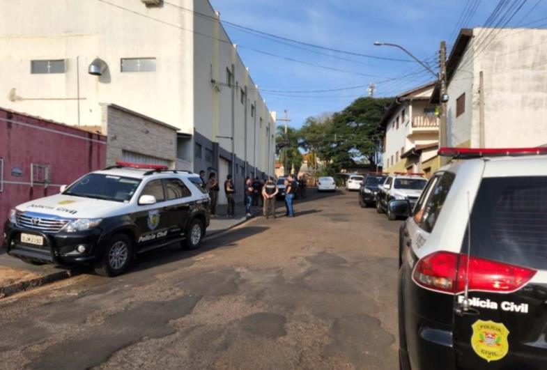 Polícia Civil cumpre mandados de prisão e de busca e apreensão contra o tráfico de drogas em Cerqueira César e região
