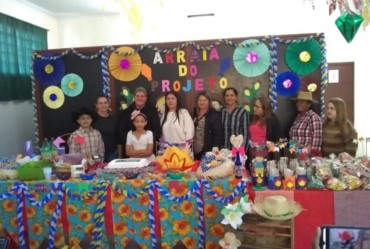 Projeto Espaço Amigo de Tejupá realiza Festa Junina