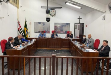 Câmara de Fartura aceita denúncia conta presidente Fernando Pitukinha 