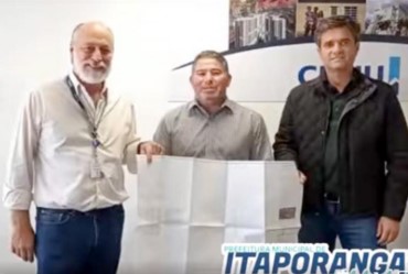 Douglas conquista mais 70 casas populares para Itaporanga 