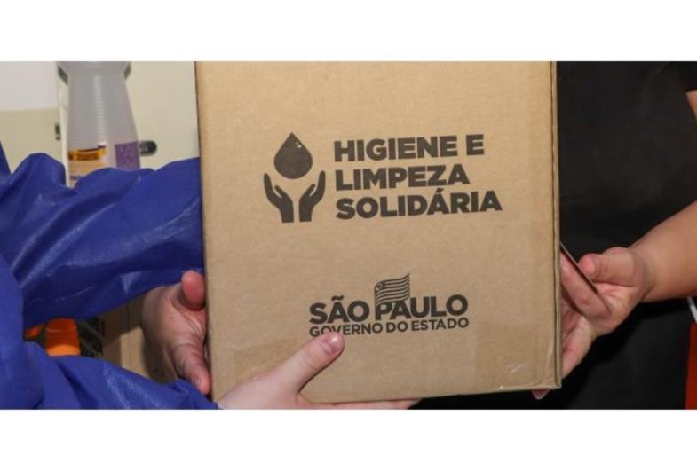 Apae de Avaré recebe kits para entregar aos alunos atendidos