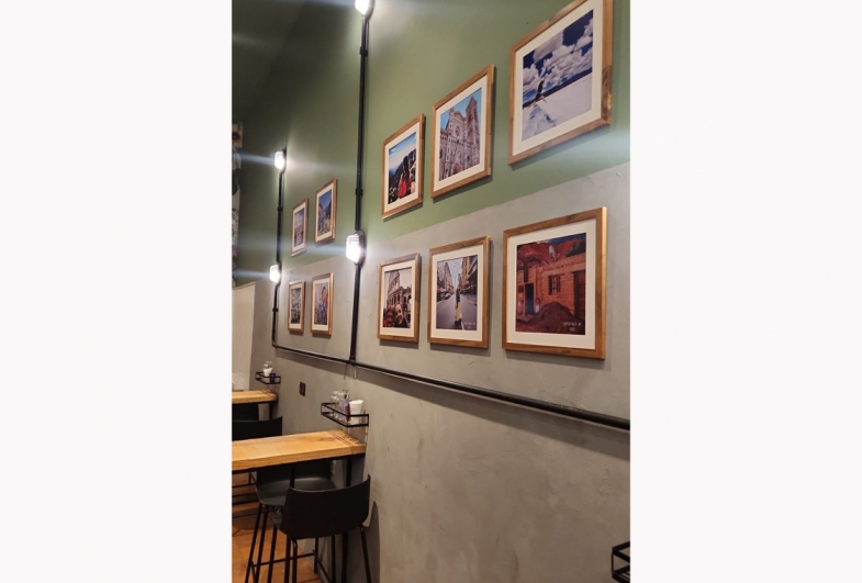 Os ambientes foram redecorados com a nova identidade visual, ambiente climatizado e cardápio renovado