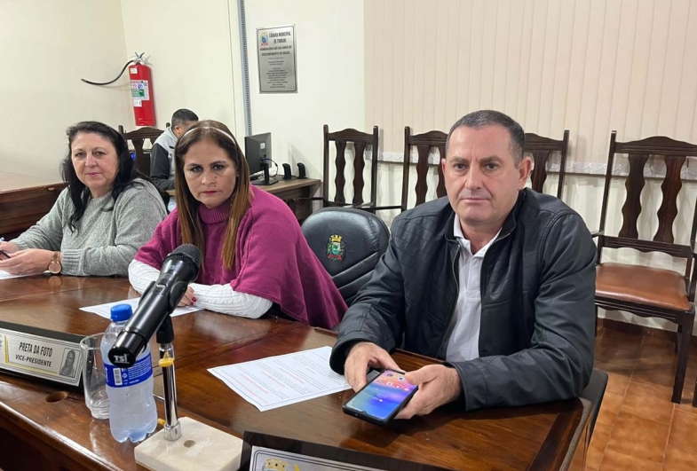Vereadoras Leila Naldi, Preta e  vereador Rivael Leme dos Santos