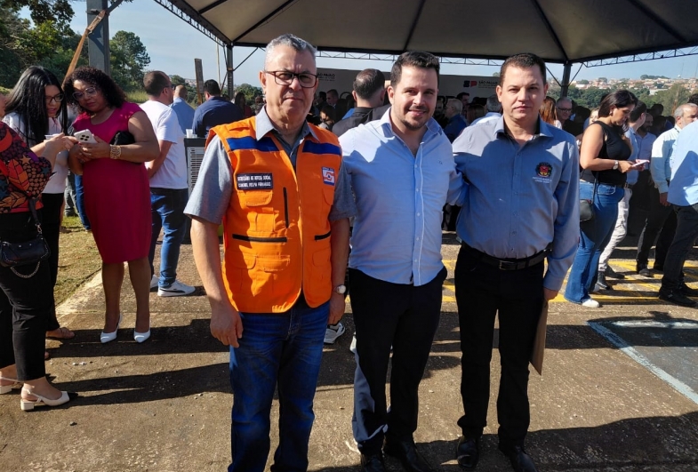 Coronel Fernandes secretário da Defesa Civil do Estado