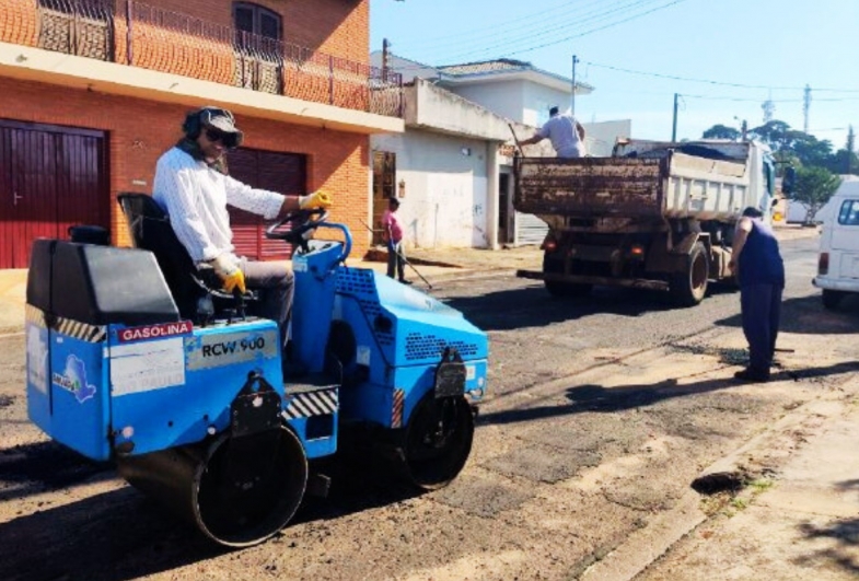 Bairro Três Marias durante operação tapa-buracos