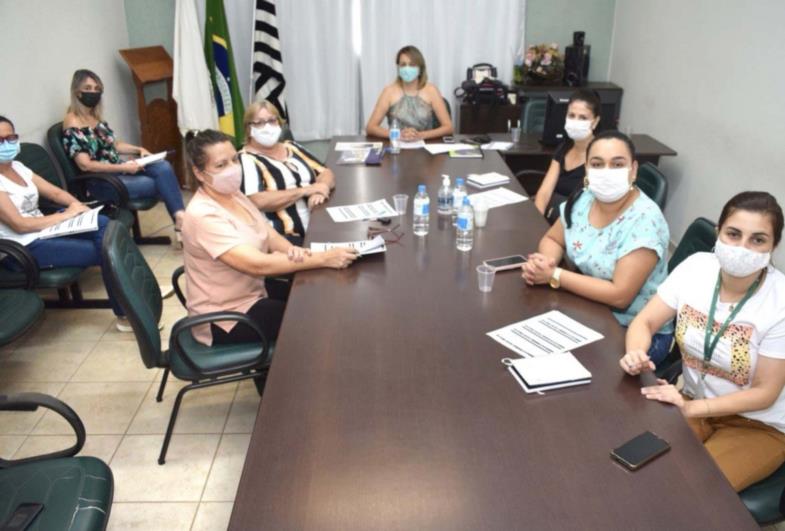 Primeira-dama se reúne com Conselho Deliberativo do Fundo Social de Solidariedade de Fartura