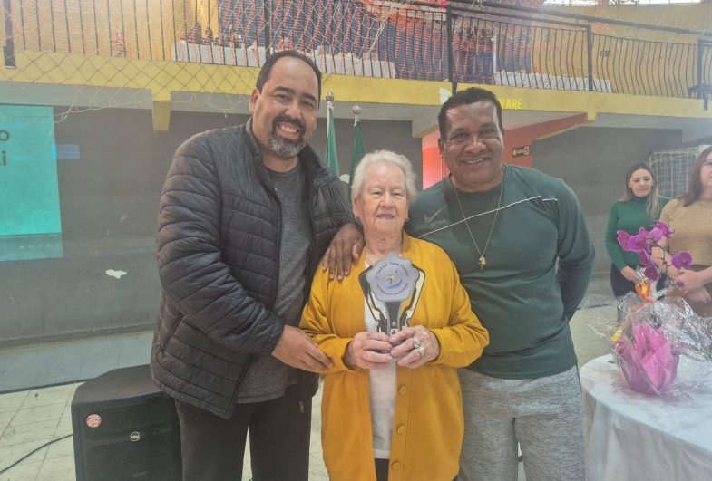 Dona Elenil Castilho, competidora dos Jogos dos Idosos