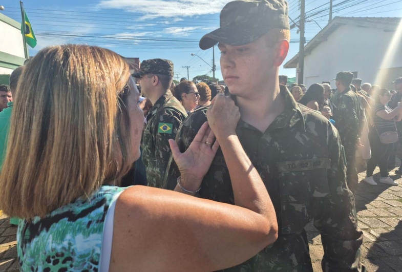 Início das atividades no Tiro de Guerra: jovens atiradores iniciam jornada de formação militar
