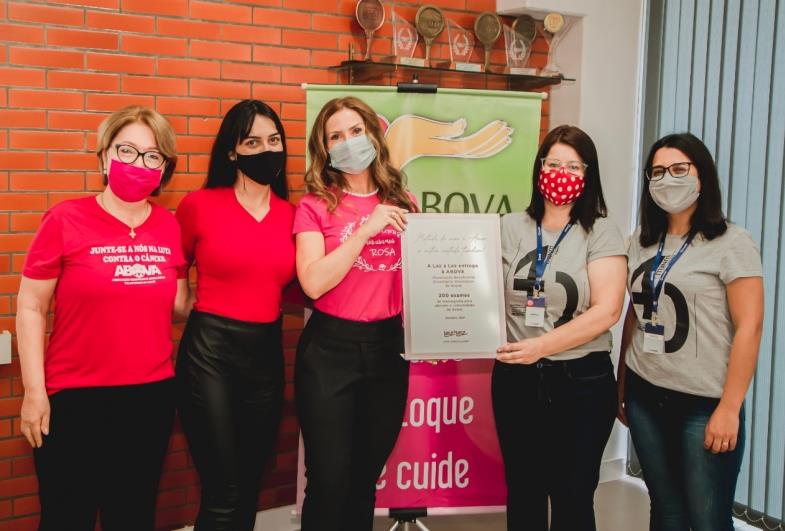 Empresa Lunelli doa mais de 200 mamografias para Abova