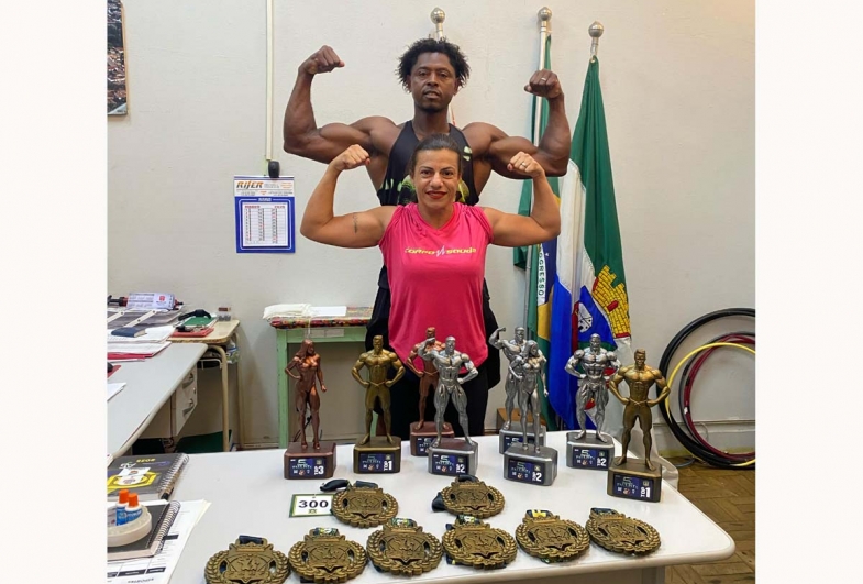 Leandro e Sheila Cristina de Avaré brilharam no Campeonato Paulista de Fisiculturismo