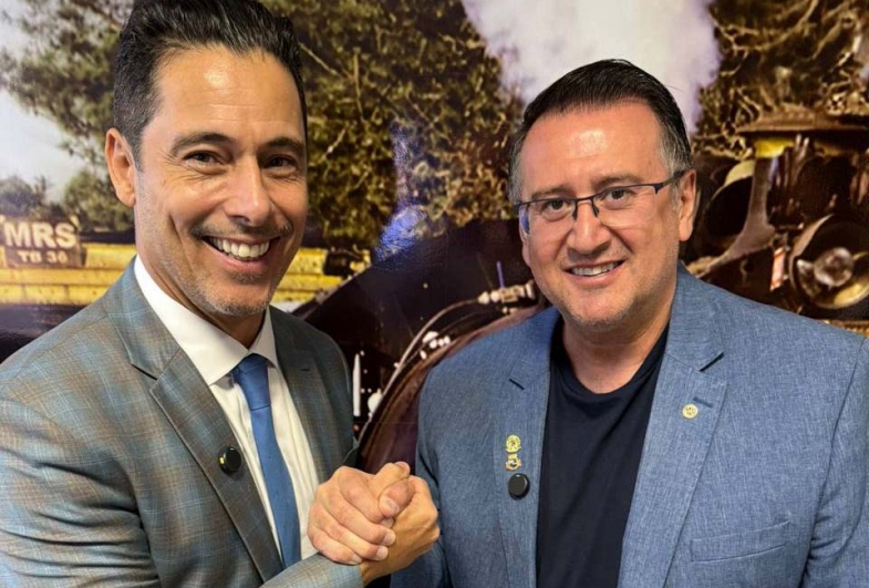Deputado Márcio Alvino com o prefeito de Avaré, Roberto Araujo
