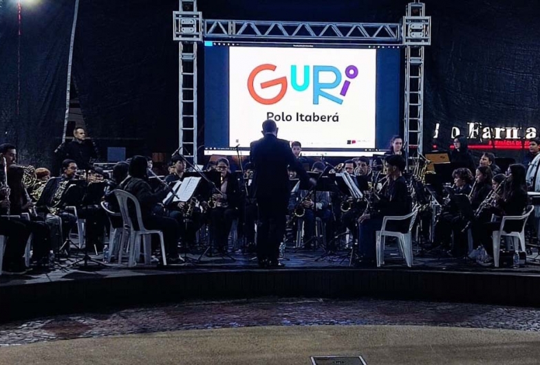 Projeto Guri de Itaberá se apresenta na Feira da Lua em Fartura