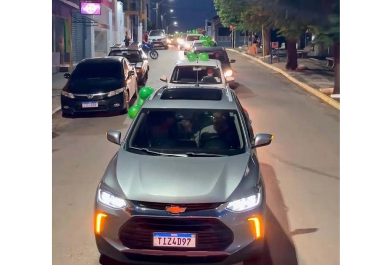 Carreata emociona Coronel Macedo em apoio à jovem Duda