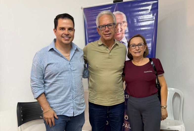 Prefeito e presidente da Câmara de Coronel Macedo se reúnem com deputado Edson Giriboni em Itapetininga