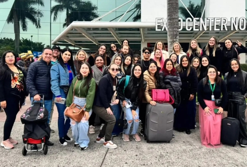 Profissionais da beleza participam da Beauty Fair na capital paulista