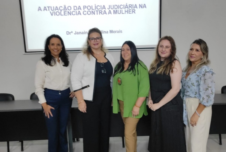 Delegada da DDM ministra palestra na OAB sobre o papel da Polícia Judiciária no combate à violência contra a mulher