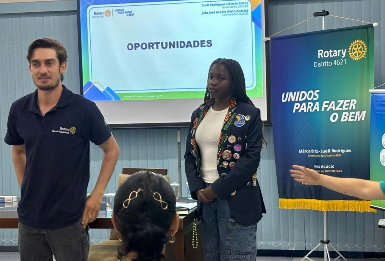 Nathan Dognani e Daniella Siima deram depoimento sobre o programa de intercâmbio promovido pelo Rotary Club