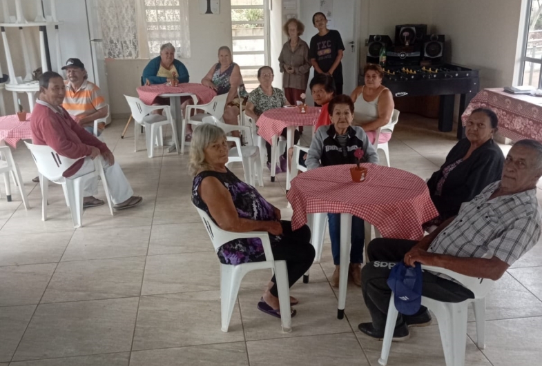 SEMADS de Avaré promove café da manhã na Vila Dignidade 