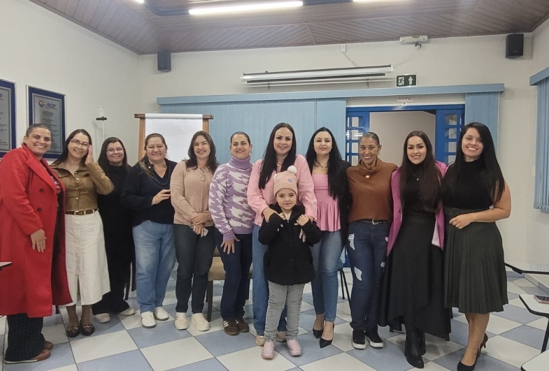 5º Café do Cmec Fartura reúne mulheres para noite de inspiração e reflexão