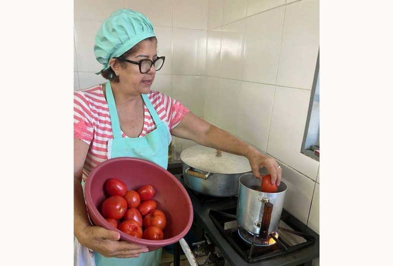 O curso teve como foco aproveitamento do tomate