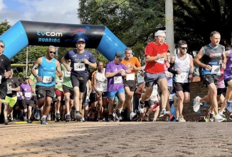 Atletas de várias regiões do estado de São Paulo participam da 1ª Corrida de Rua Super 5K de Timburi 