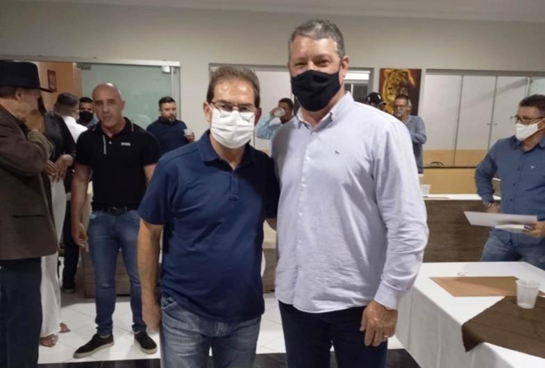 Prefeito Silvinho solicita do deputado federal Paulinho Pereira verbas para o setor da saúde 