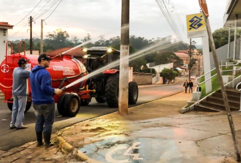 Ação antiCovid: Prefeitura de Fartura mantém sanitização de pontos estratégicos da cidade