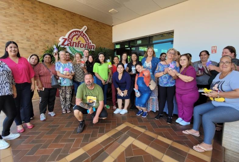 Grupo de Convivência do Cras visita Restaurante Zanforlin 