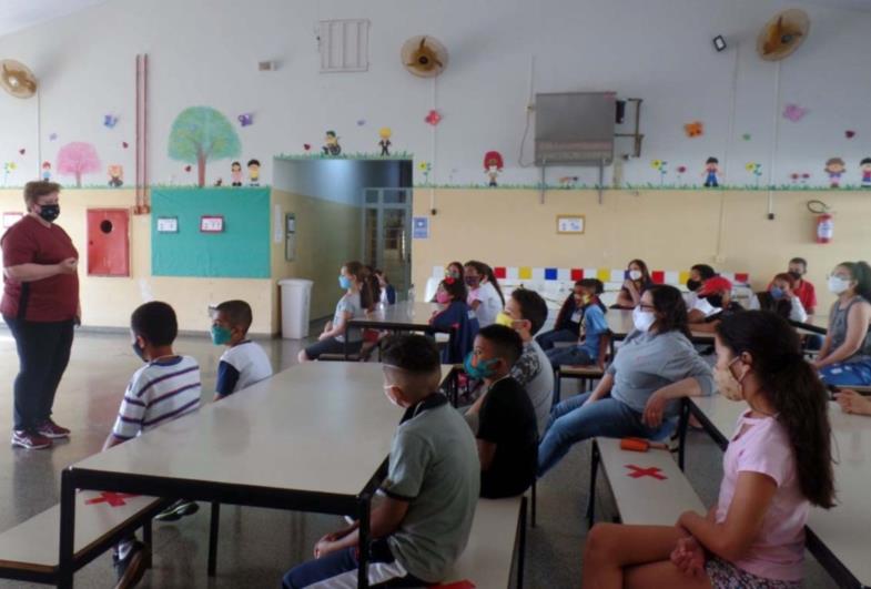Atividade em escola municipal discute importância da coleta seletiva em Avaré