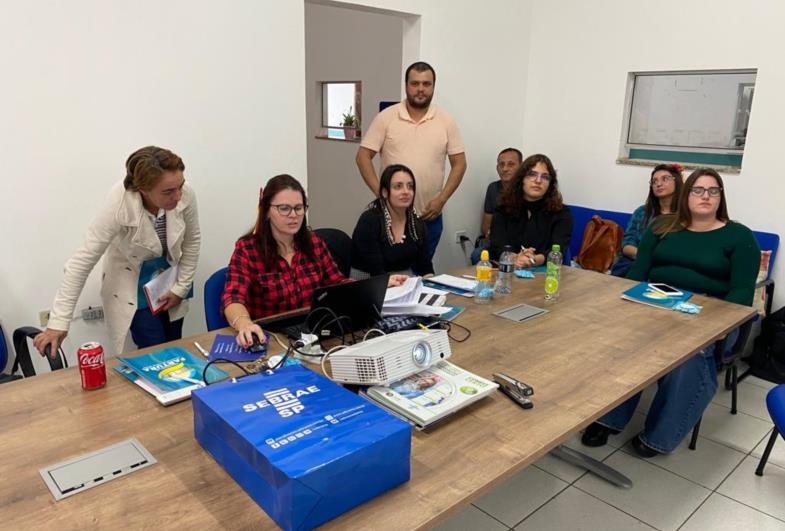 Encontro na Coordenadoria de Indústria de Fartura impulsiona ações regionais do Sebrae Aqui