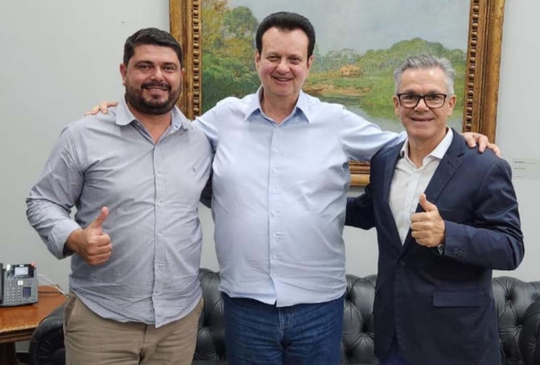 Prefeito Isnar Freschi e vereador Pablo participam de  reunião com o secretário de governo Gilberto Kassab 