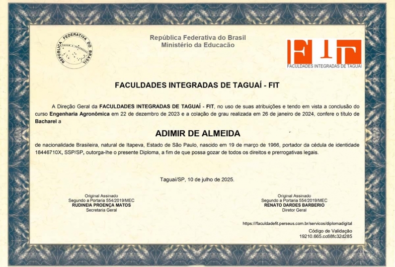 Diploma de Adimir é motivo de orgulho para  as Faculdades Integradas de Taguaí (FIT)