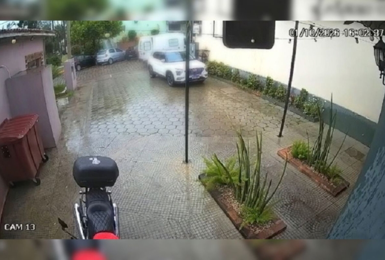 Motorista morre após ser atropelado pela própria van durante entrega em Fartura