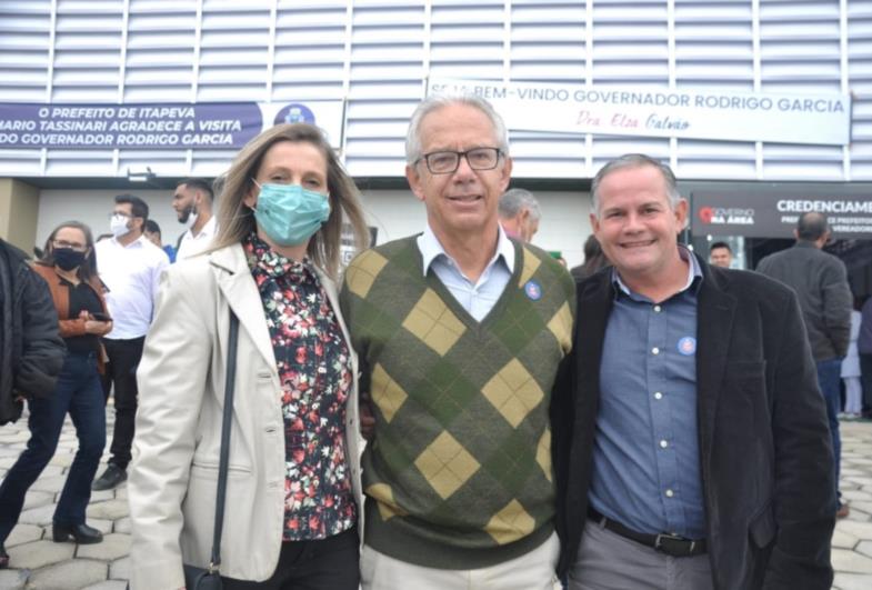 Taguaí recebe veículos e equipamentos do Governo do Estado