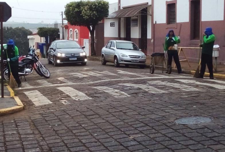 Empresa terceirizada de limpeza inicia trabalhos em Fartura