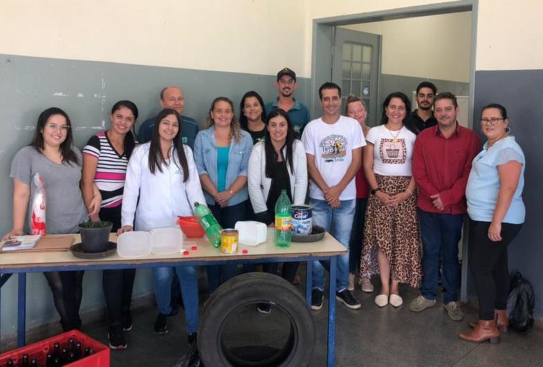 Palestra e Teatro na EMEF- Gilda Zanforlin dos  Reis Thosi: Uma iniciativa para combater a dengue