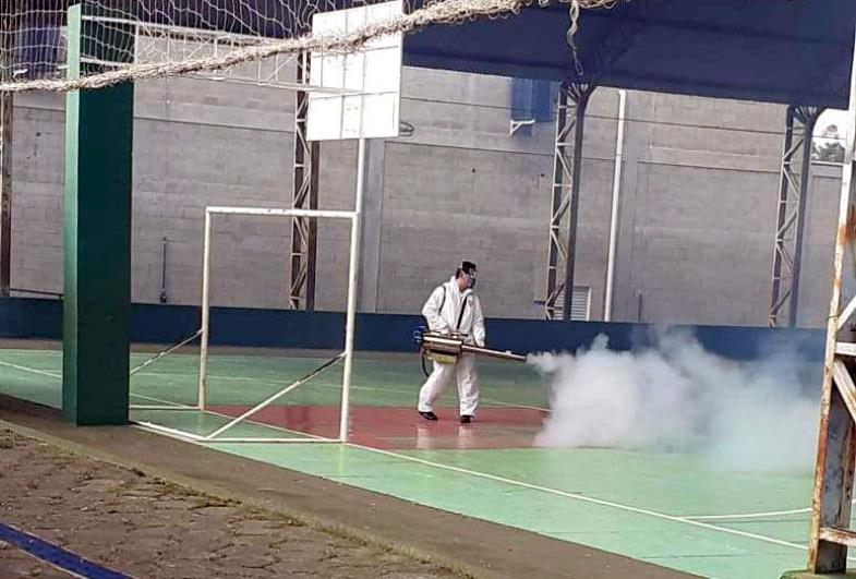PRÉDIOS DA EDUCAÇÃO SÃO SANITIZADOS EM FARTURA