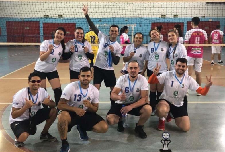 Avaré conquista vice-campeonato em torneio misto de vôlei