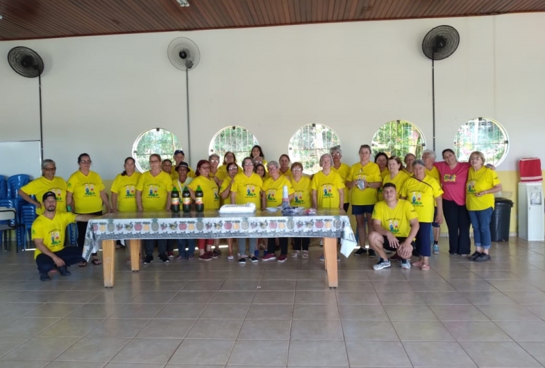 Projeto Vida Ativa comemora aniversário dos idosos nascidos em agosto