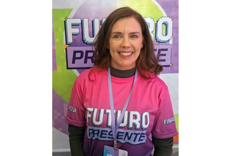 Professora Renata Aparecida Dezo Singulani