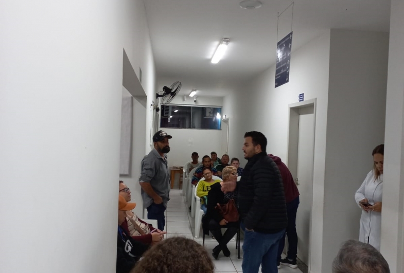 Dr. Paulo Ricardo Pascutti no momento da palestra