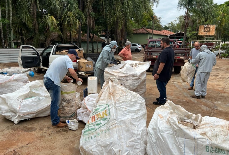 Campanha de Recolhimento de Embalagens de Defensivos Agrícolas recolhe quase três toneladas de materiais em Fartura