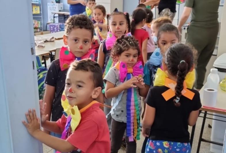 Alunos de escolas municipais de Avaré celebram o Dia do Circo