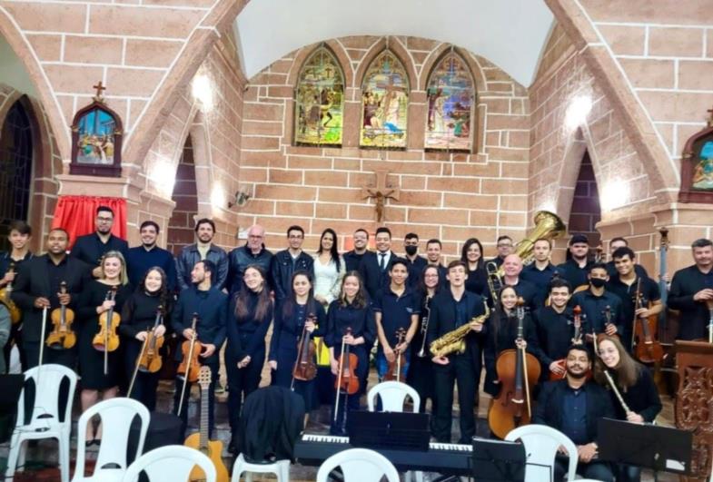 Apresentação da Orquestra Sinfônica encanta os timburienses 