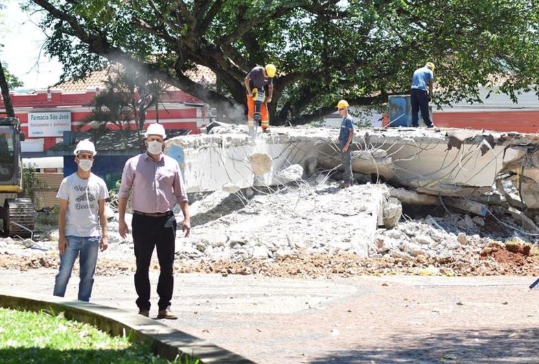 Prefeitura de Fartura dá início às obras de revitalização da Praça Nove de Julho