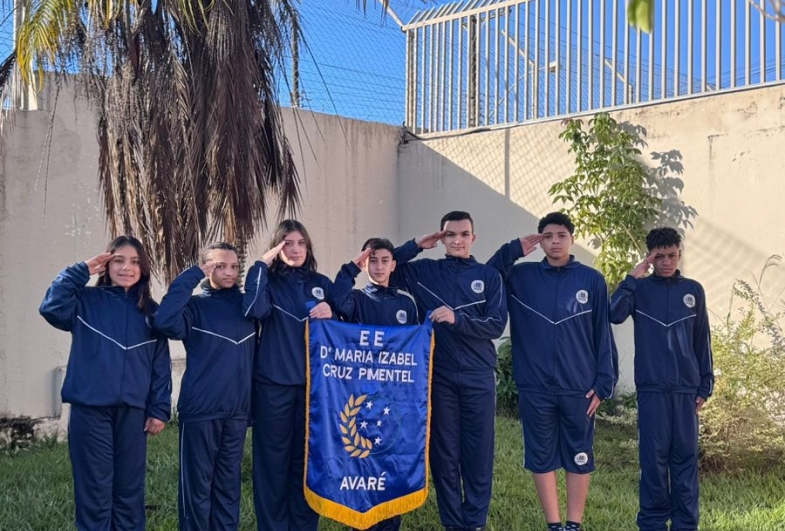 Novos uniformes reforçam identidade e orgulho dos alunos da Escola Cívico Militar de Avaré