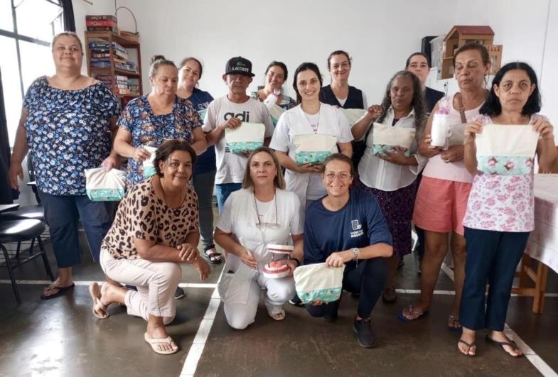 Equipe da Saúde Bucal  desenvolve atividades com a comunidade em Sarutaiá 