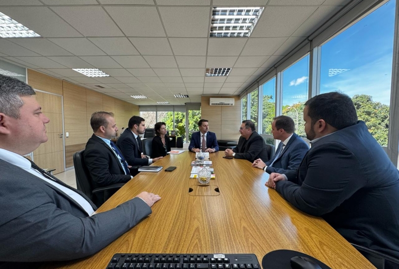 Prefeito e comitiva foram recepcionados em Brasília