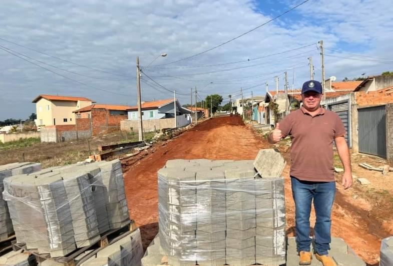 Prefeito Douglas Benini segue trabalhando por Itaporanga 