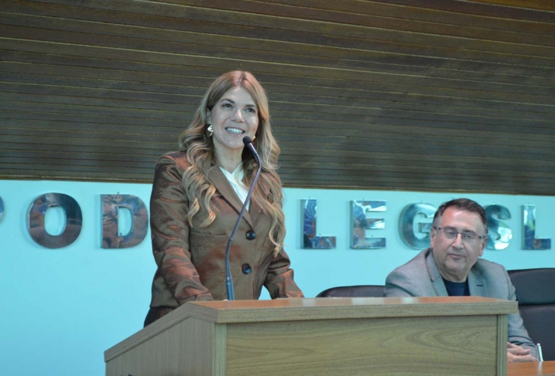 Vice-Reitora Jurídica Dra. Maria Cristina Chaddad Botafogo